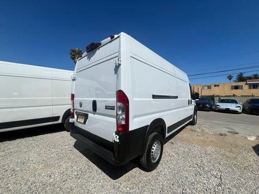 Bright White Clearcoat 2025 RAM ProMaster 2500 Tradesman