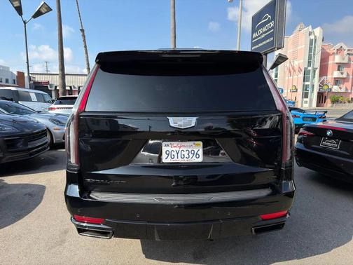 2023 Cadillac Escalade Sport