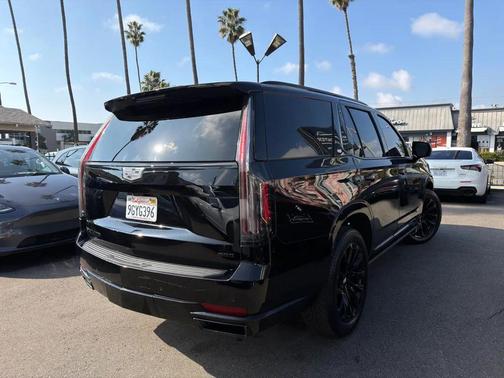 2023 Cadillac Escalade Sport