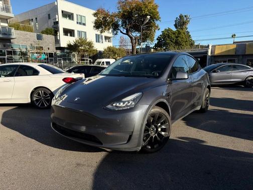 2021 Tesla Model Y Long Range Dual Motor All-Wheel Drive