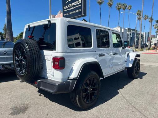 2025 Jeep Wrangler 4xe Sahara