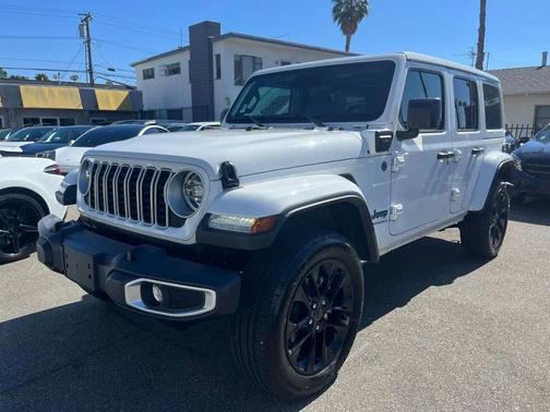 2025 Jeep Wrangler 4xe Sahara