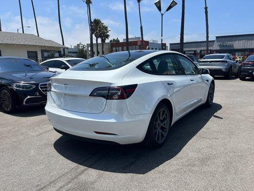 Pearl White 2023 Tesla Model 3 Standard Range