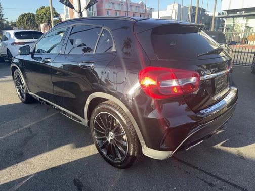 2018 Mercedes-Benz GLA 250 Base
