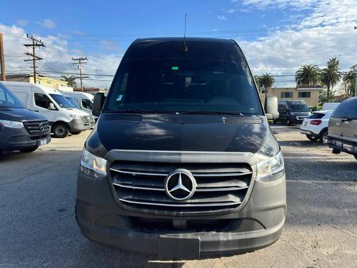 2022 Mercedes-Benz Sprinter 2500 Standard Roof