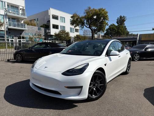 2023 Tesla Model 3 Standard Range