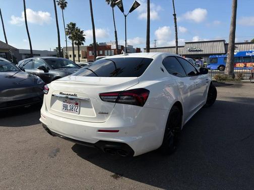 2022 Maserati Ghibli Modena