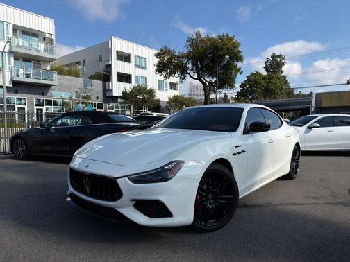 2022 Maserati Ghibli Modena