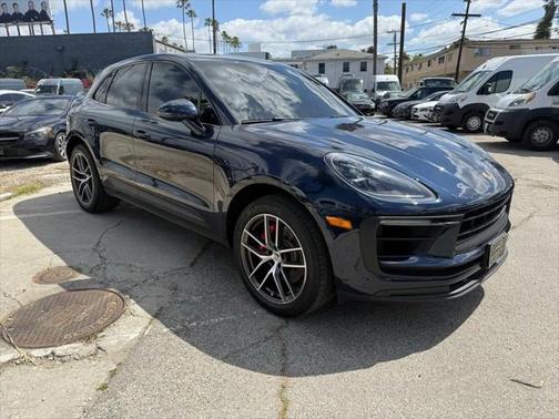 2022 Porsche Macan Base