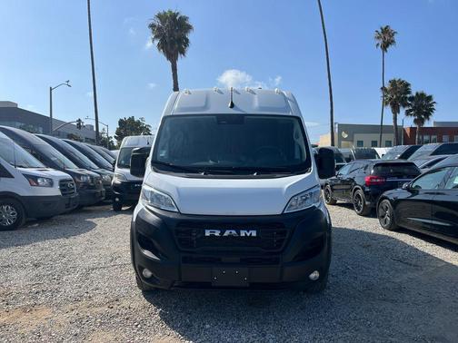 Bright White Clearcoat 2024 RAM ProMaster 2500 Tradesman