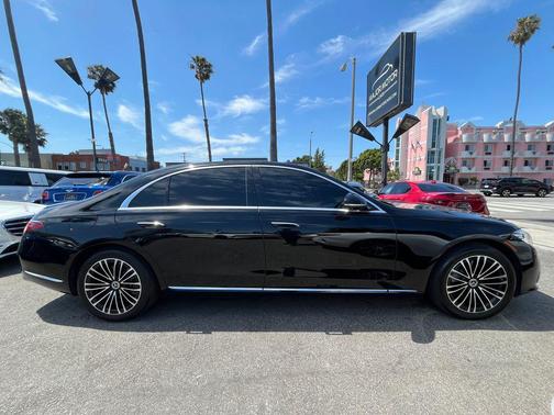 Black 2024 Mercedes-Benz S-Class S 580e 4MATIC
