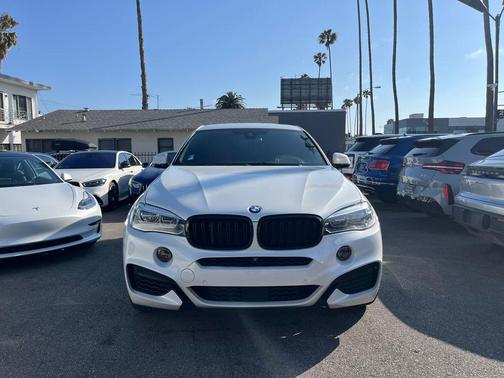 Mineral White Metallic 2018 BMW X6 xDrive50i