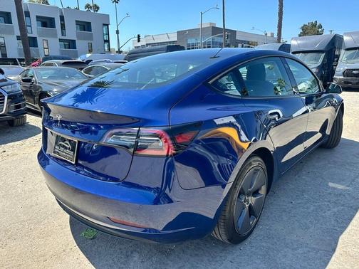 2022 Tesla Model 3 Standard Range