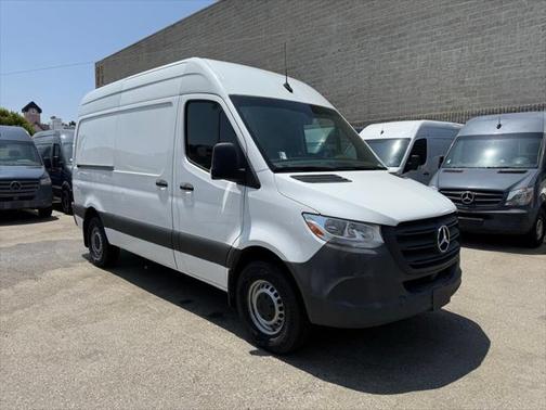 2022 Mercedes-Benz Sprinter 2500 Standard Roof