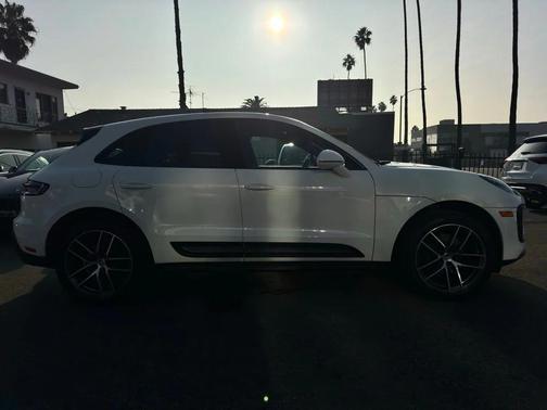 2023 Porsche Macan 