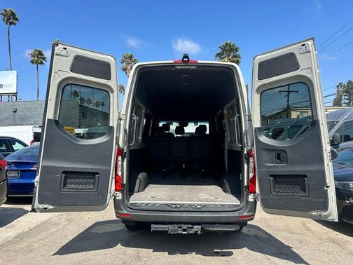 2023 Mercedes-Benz Sprinter 2500 Crew 144 WB