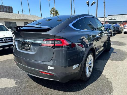 2016 Tesla Model X 90D