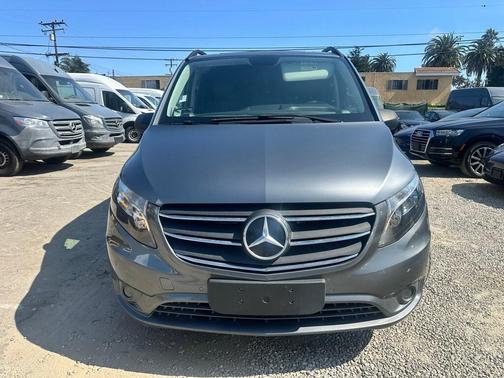 2023 Mercedes-Benz Metris Base
