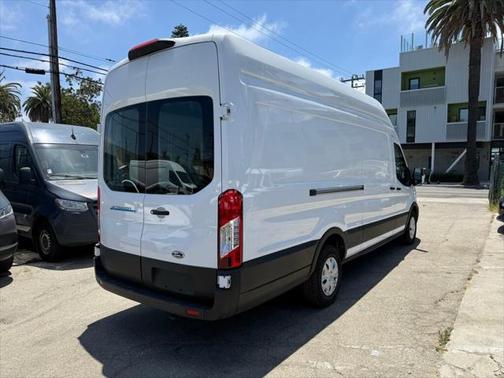 2022 Ford Transit-350 Base