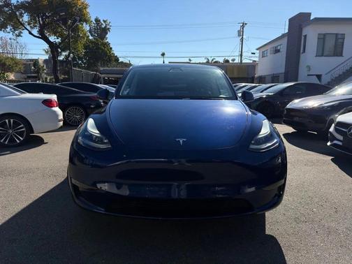 2025 Tesla Model Y Long Range Dual Motor All-Wheel Drive