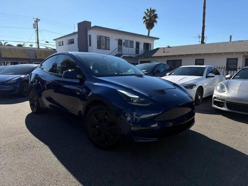 2025 Tesla Model Y Long Range Dual Motor All-Wheel Drive