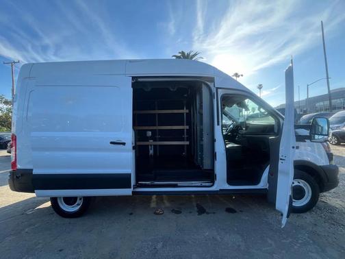 2022 Ford Transit-350 Base