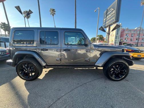 Granite Crystal Metallic Clearcoat 2025 Jeep Wrangler 4xe Sahara