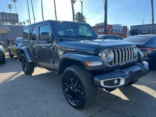 Granite Crystal Metallic Clearcoat 2025 Jeep Wrangler 4xe Sahara