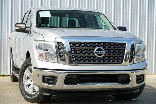 2018 Nissan Titan SV