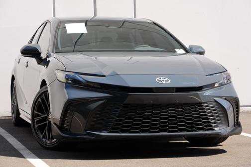 UNDERGROUND 2025 Toyota Camry SE