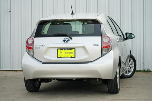 2014 Toyota Prius c Four