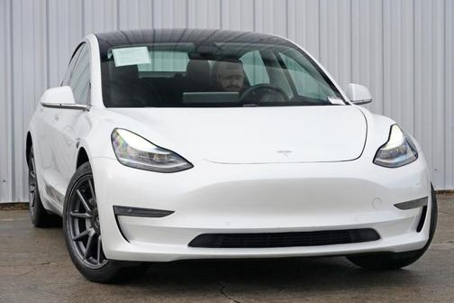 2020 Tesla Model 3 Standard Range Plus