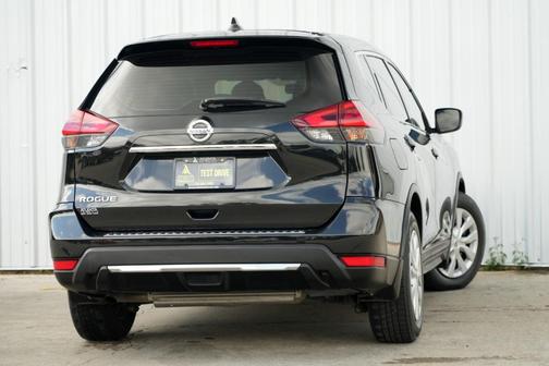 2019 Nissan Rogue S