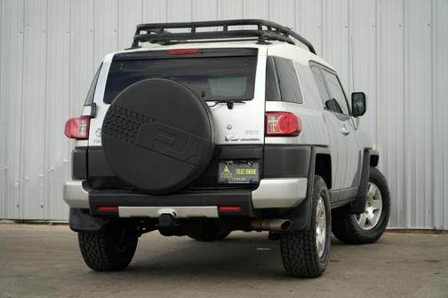 2008 Toyota FJ Cruiser Base (Retail Orders Only) (A5)