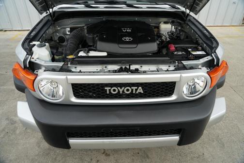 2008 Toyota FJ Cruiser Base (Retail Orders Only) (A5)
