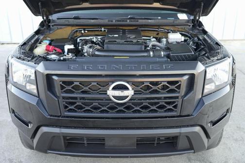 2023 Nissan Frontier S