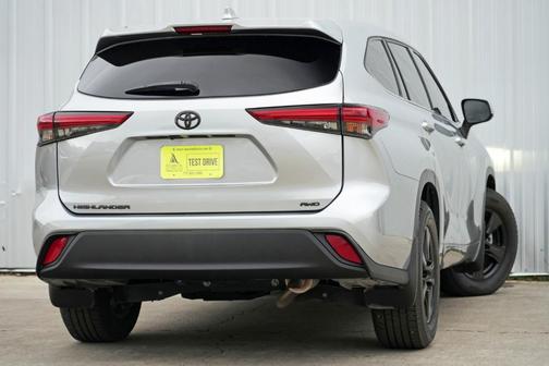 2021 Toyota Highlander L