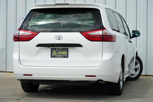 2018 Toyota Sienna L
