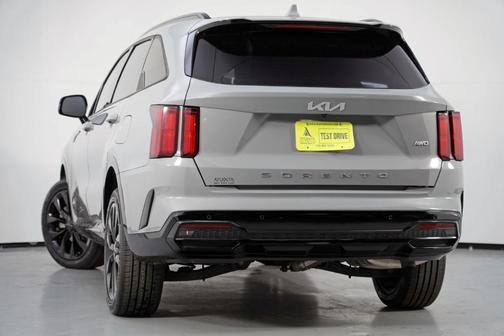 2022 Kia Sorento SX