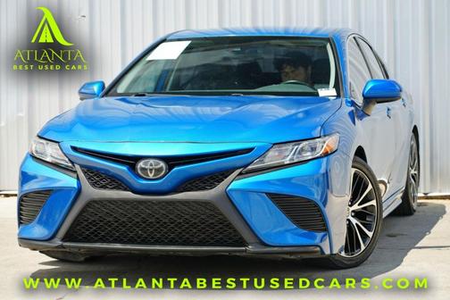 2020 Toyota Camry SE