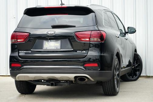 2020 Kia Sorento EX V6