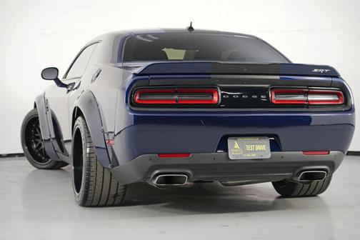 2016 Dodge Challenger SRT 392
