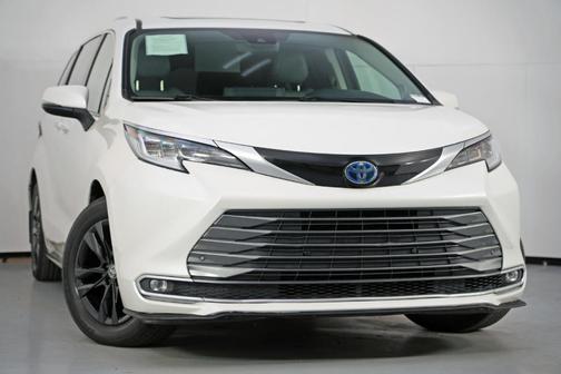 2021 Toyota Sienna Limited