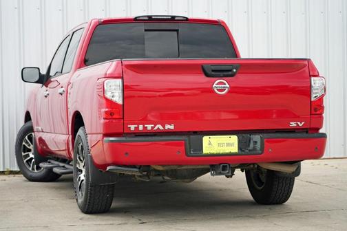 2021 Nissan Titan SV