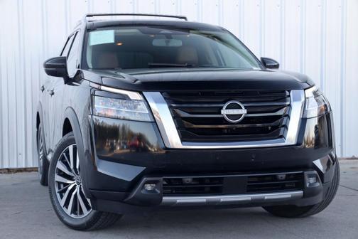 2022 Nissan Pathfinder Platinum