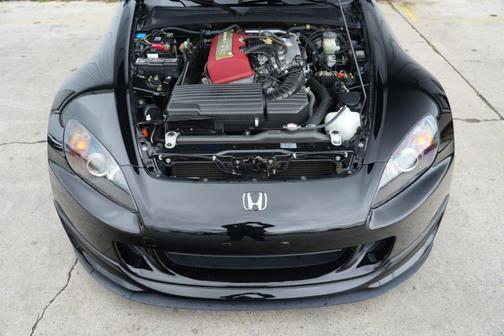 2005 Honda S2000 Base (M6)