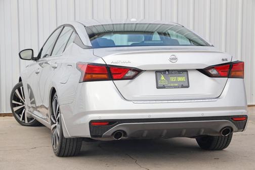 2020 Nissan Altima 2.5 SR