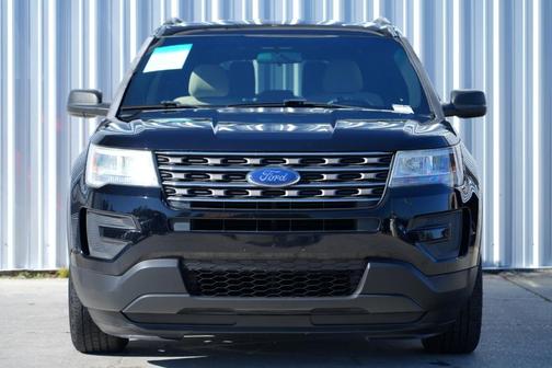 2017 Ford Explorer Base