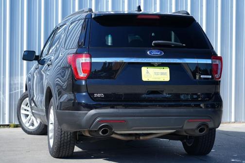 2017 Ford Explorer Base