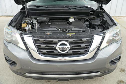 2018 Nissan Pathfinder SV